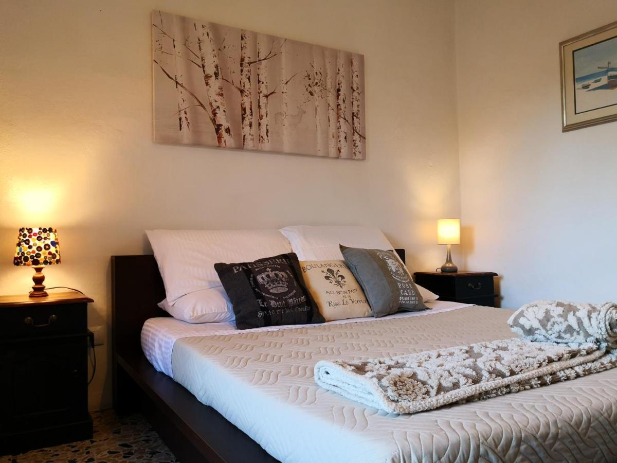 San Nicolo Gerrei Zia Chiarina B&B 외부 사진