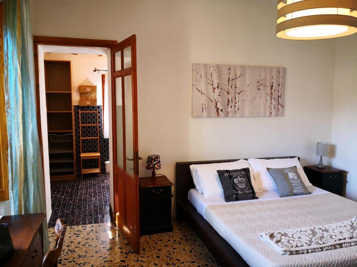 San Nicolo Gerrei Zia Chiarina B&B 외부 사진