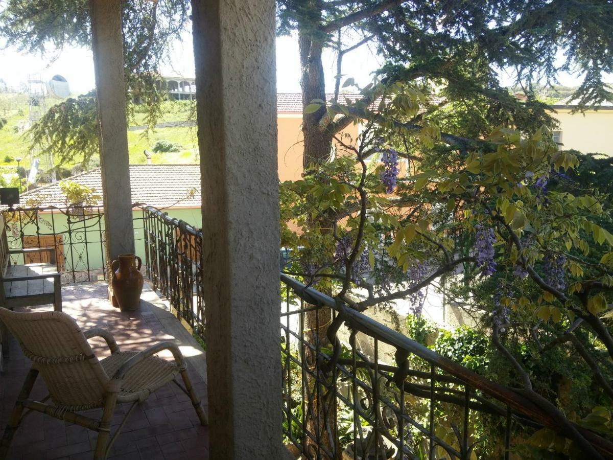 San Nicolo Gerrei Zia Chiarina B&B 외부 사진